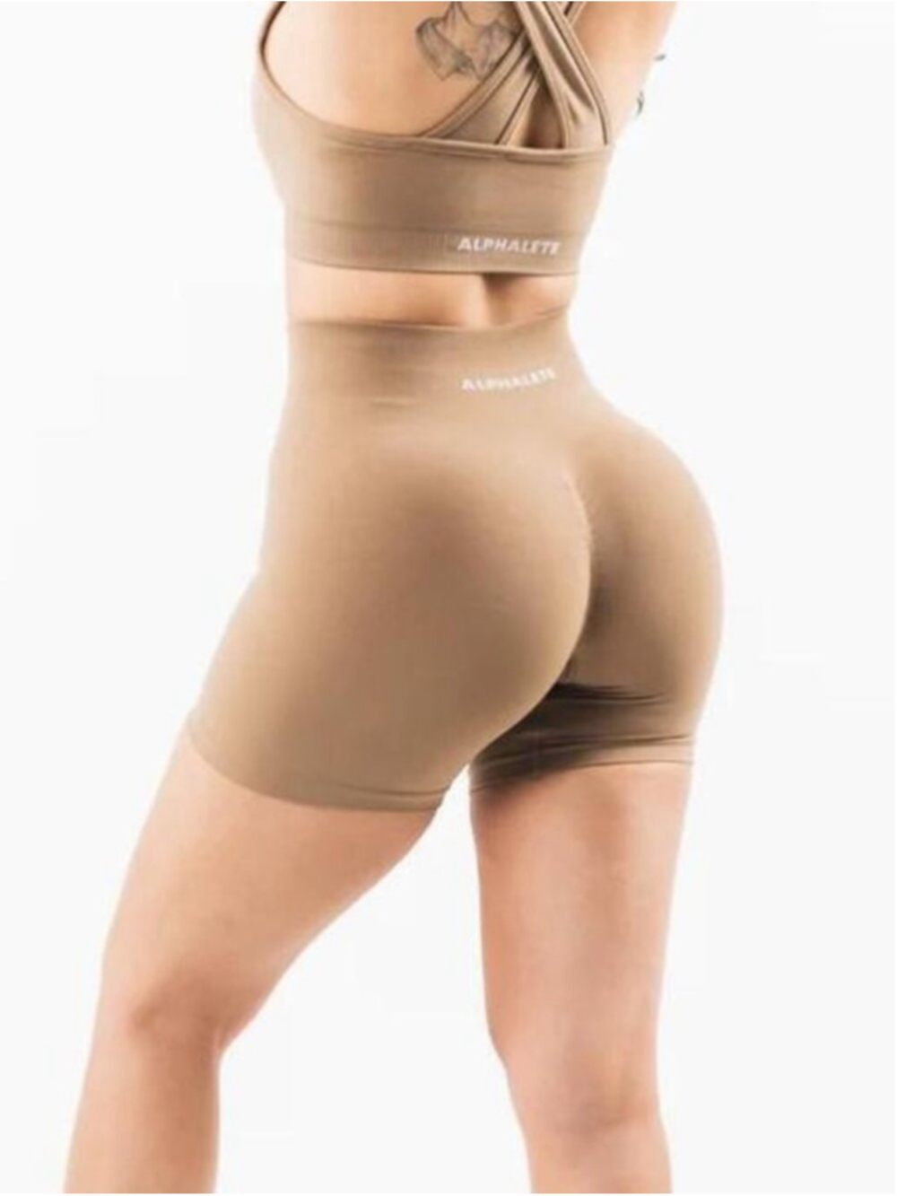 ALPHALETE Amplify Gravity Ultra High-Rise 4.5" Shorts Chai Med Seamless Scrunch